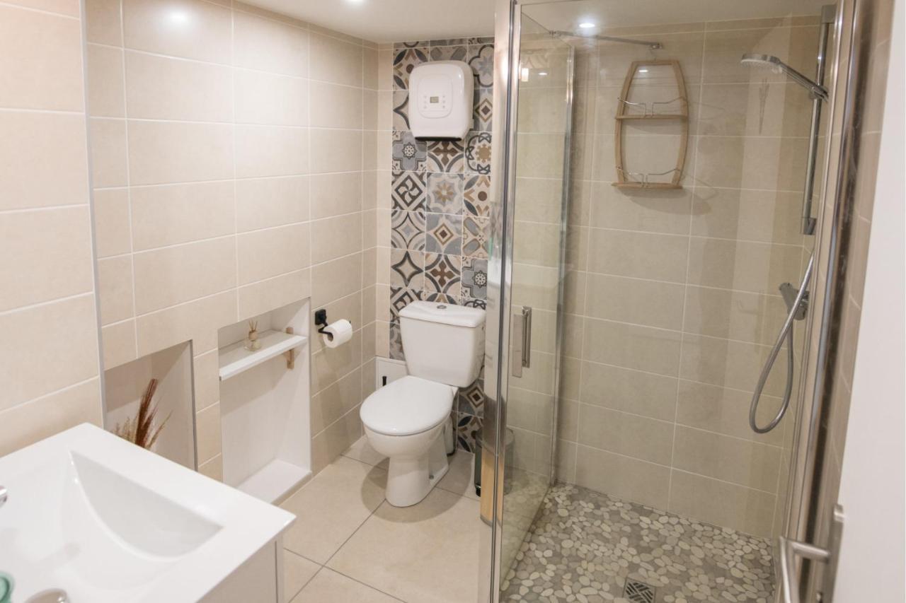 Kasa Home - Calme, Cosy, Wifi & Netflix Saint-Martin-la-Plaine Exteriör bild