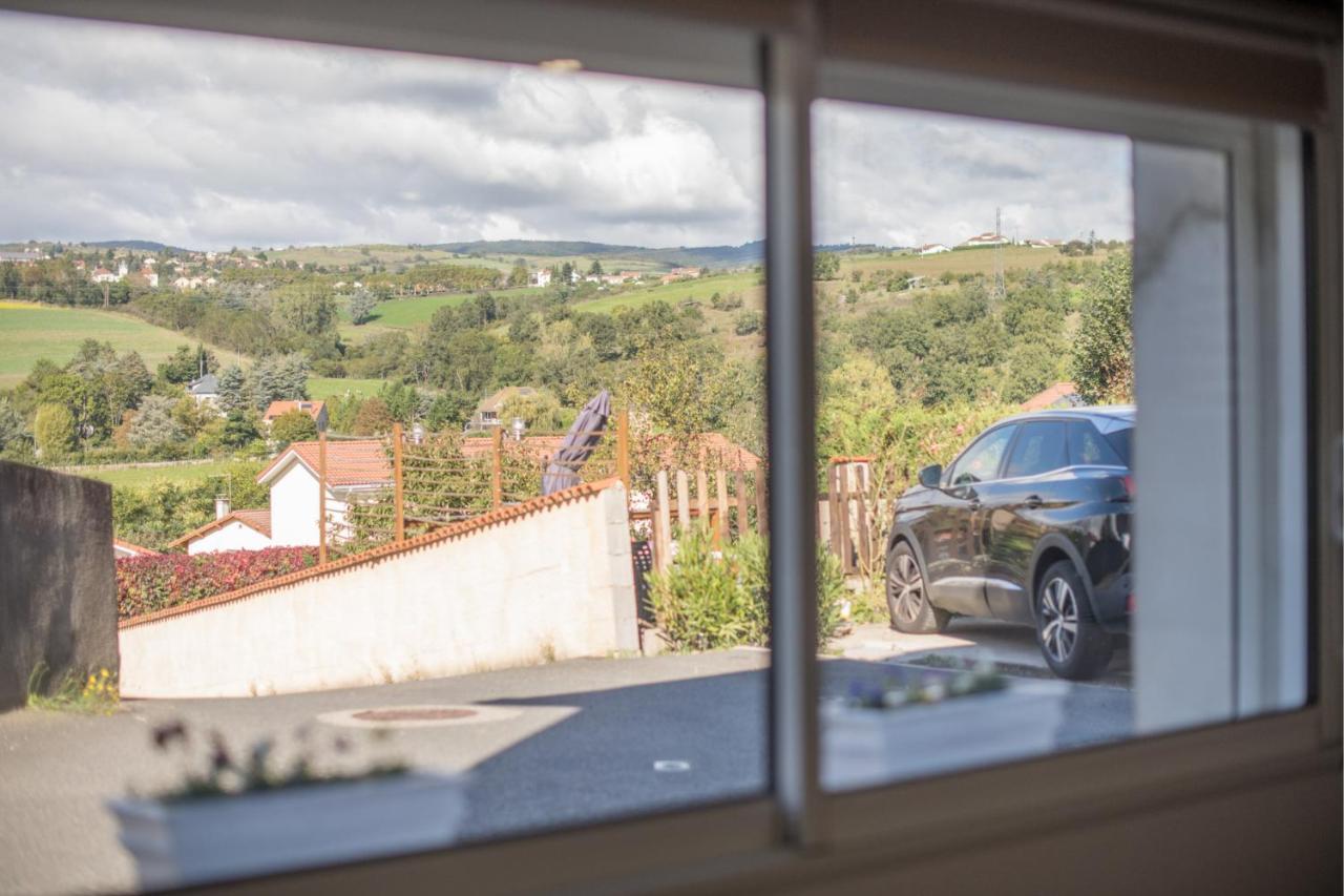 Kasa Home - Calme, Cosy, Wifi & Netflix Saint-Martin-la-Plaine Exteriör bild